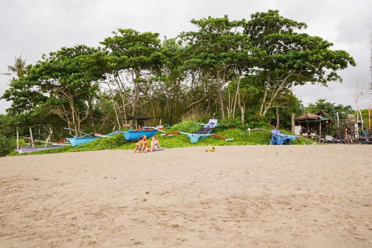 Nelayan Beach Resort By Kts Bali Canggu Esterno foto